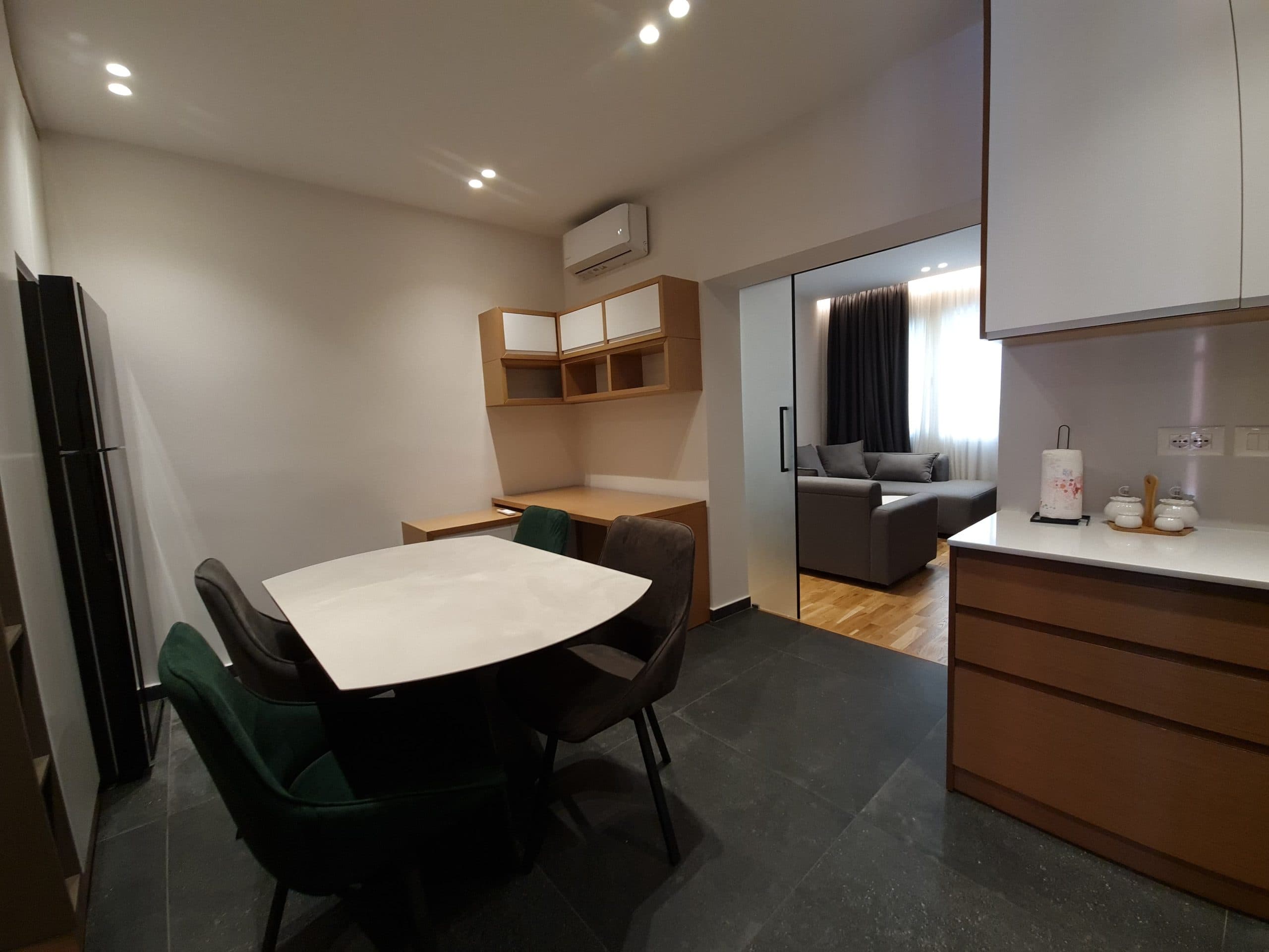 Apartament 1+1 me Qira tek Rruga e Kavajës! 4