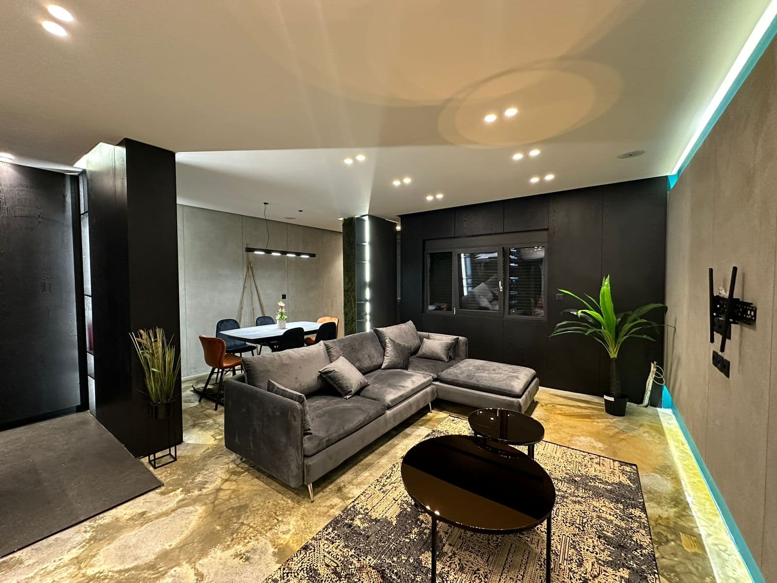 SHITET SUPER APARTAMENT 2+1+2 TEK KOMUNA E PARISIT!