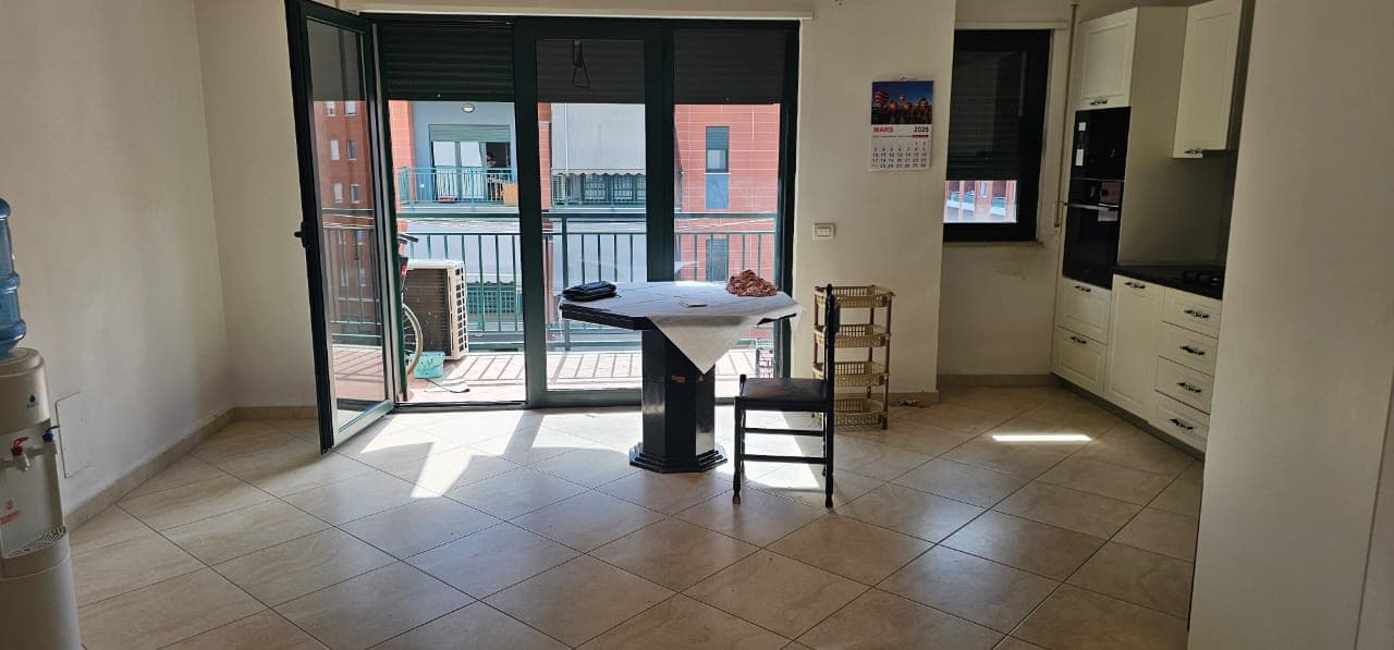 Apartament 3+1 Për Qira tek Green City Residence 2