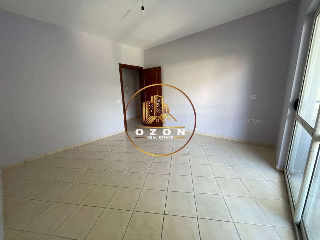 SHITET APARTAMENT 1+1 TEK FRESKU! 2