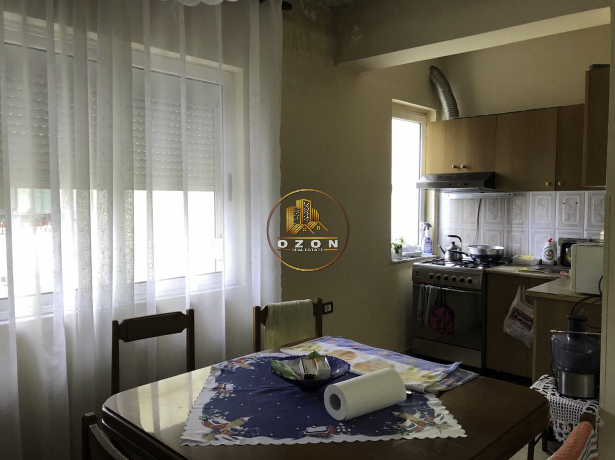 Shitet apartament 2+1 , me Hipoteke ne Bllok, Tirane