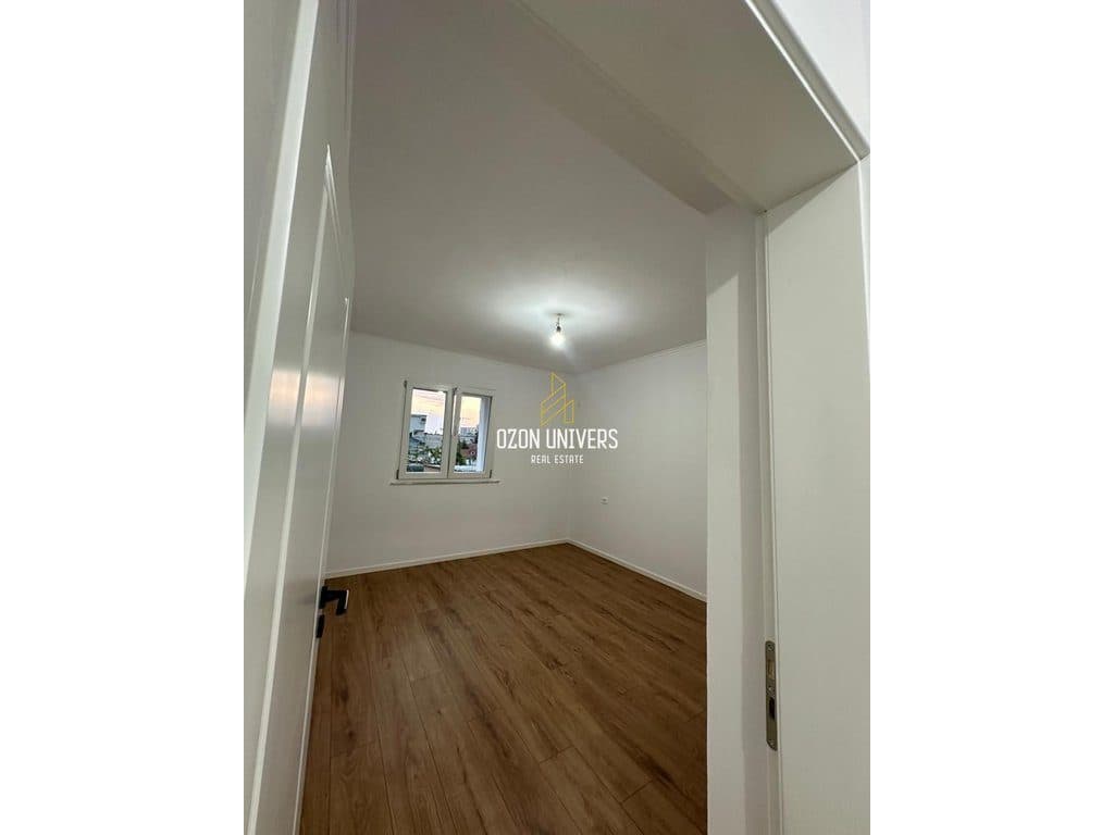 Apartament 1+1 për shitje tek Bulevardi Zogu i Parë! 2