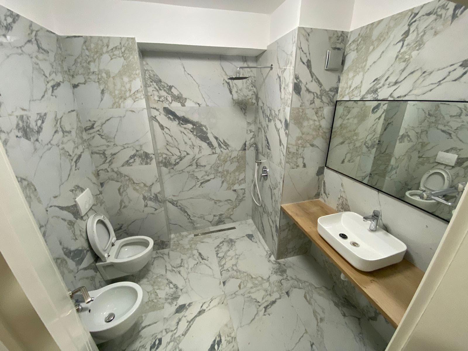 Apartament 2+1 për qira në Don Bosko! 4