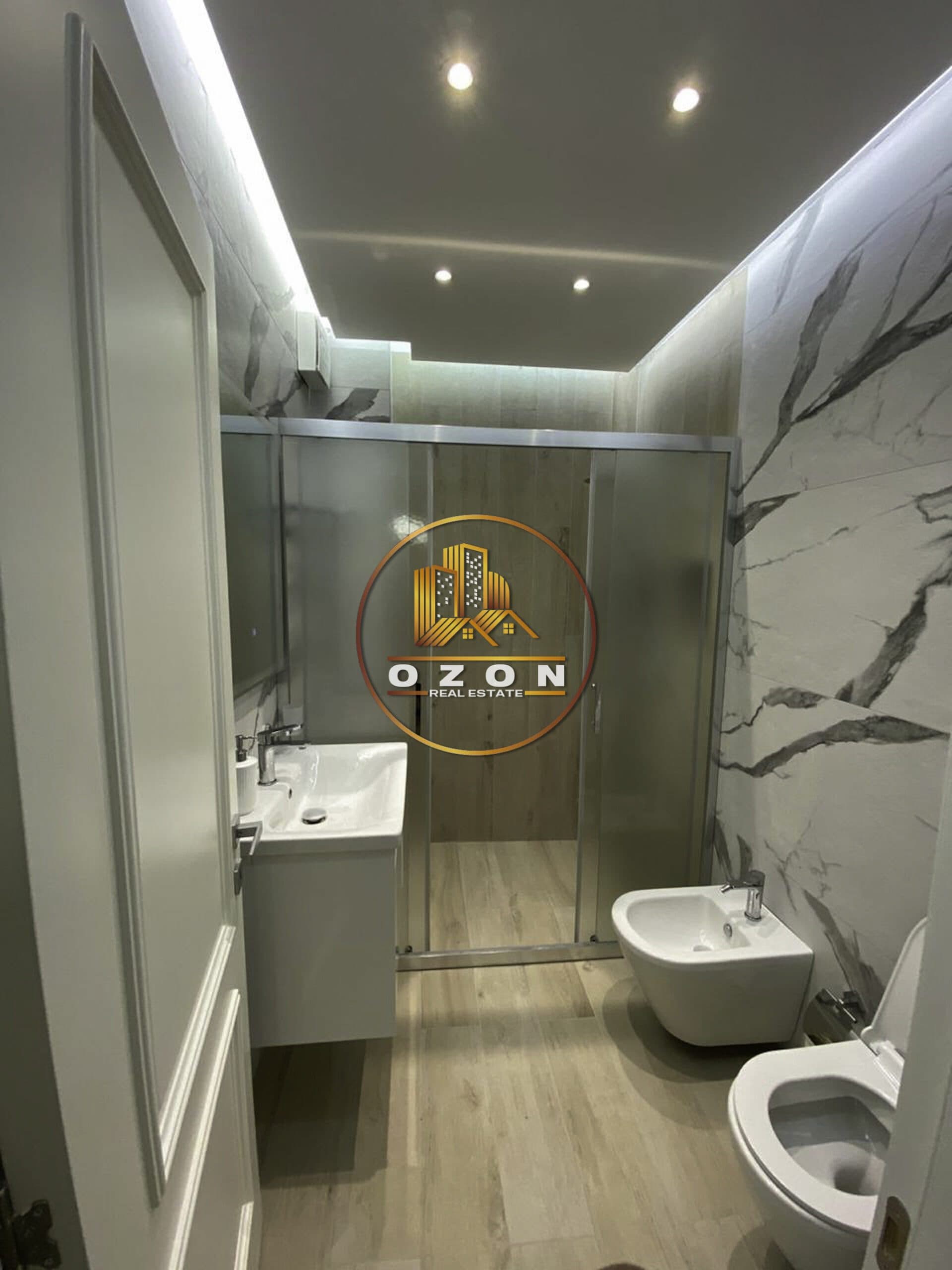 SHITET OSE JEPET ME QERA SUPER APARTAMENT 3+1+2 + POST PARKIM TEK TEGU!!! 4