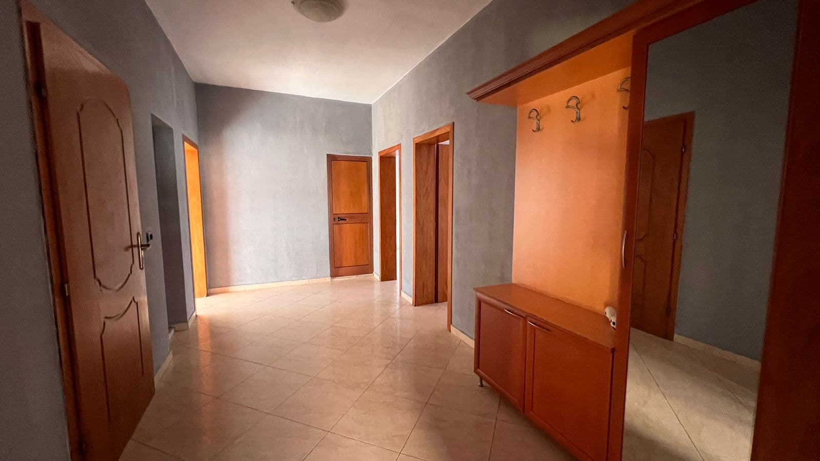 Kati i 2-te i nje Vile per Qira 3+1+2 tek Komuna Parisit! 3