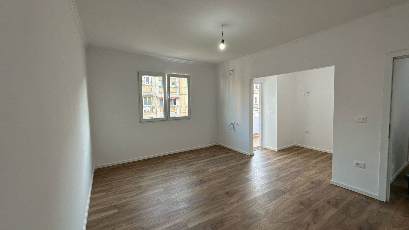 Shitet Apartament 2+1 tek Ish Parku, Rruga e Kavajës!