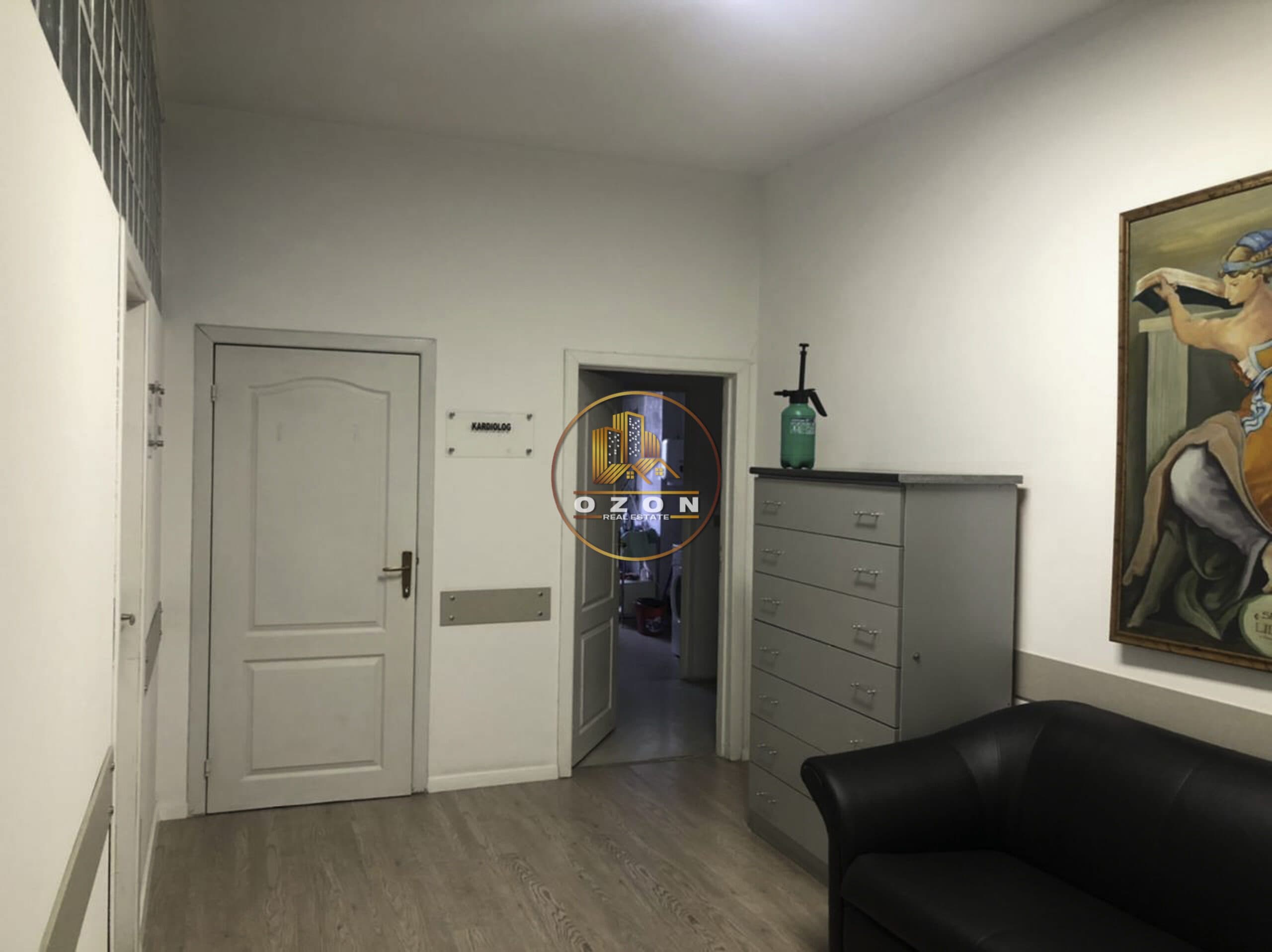 Qera, Apartament 2+1 per zyra , Adresa : Blloku