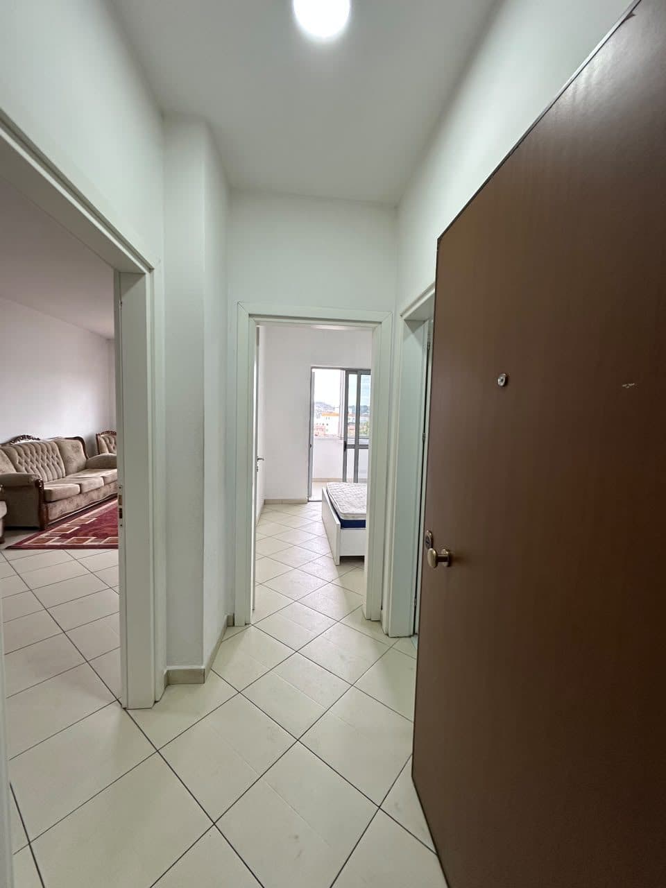 Apartament 1+1 për shitje, tek Terminali, ish Dogana! 4