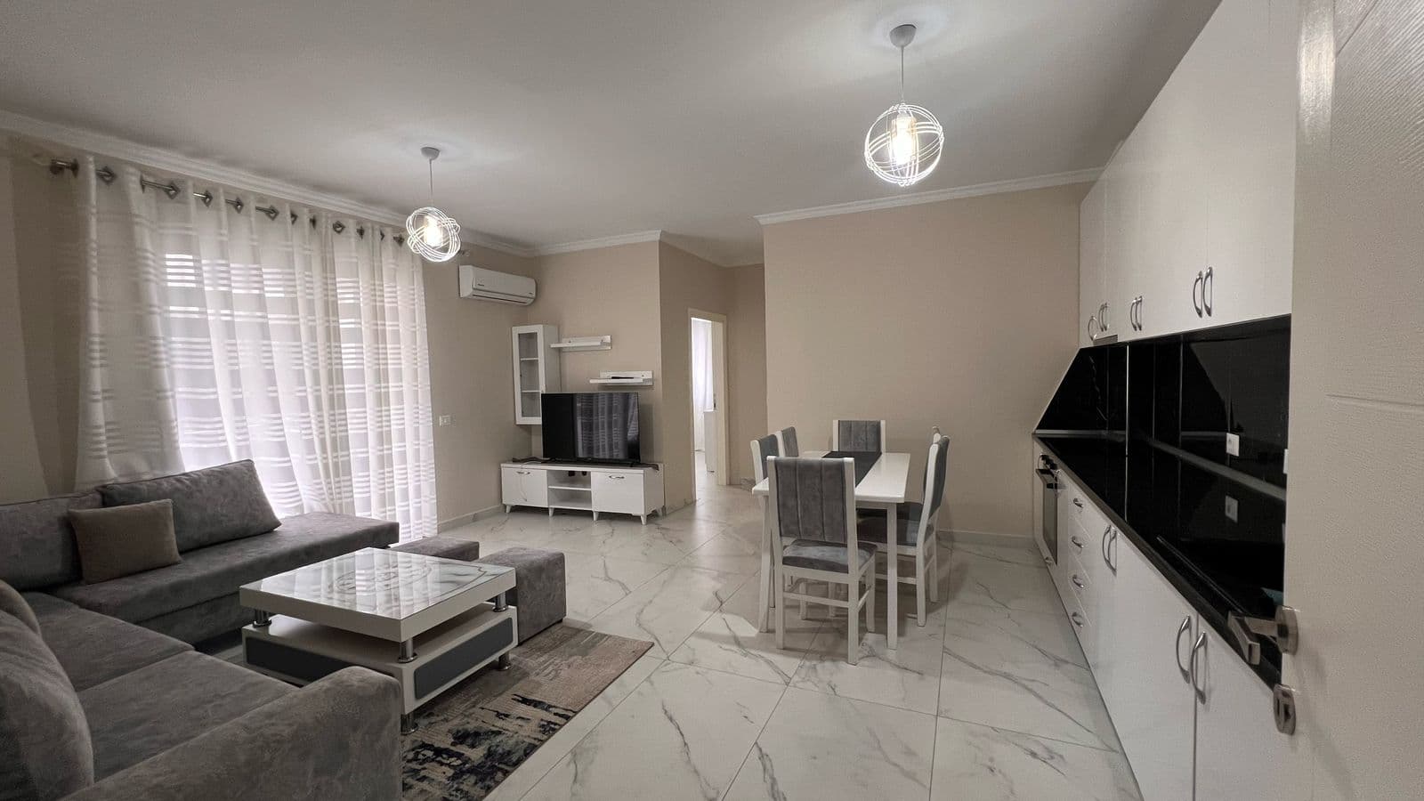 Apartament Luksoz për Shitje në Durrës Tek Rrota e Kuqe!