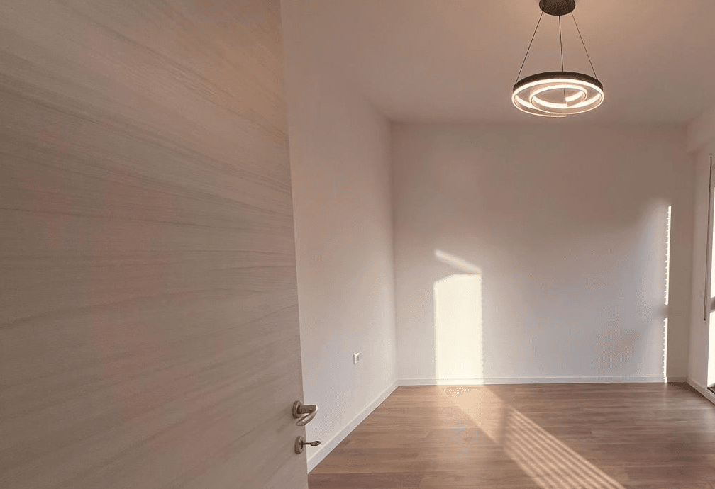 Apartament 1+1 me Qira në rrugën Myslym Shyri! 2