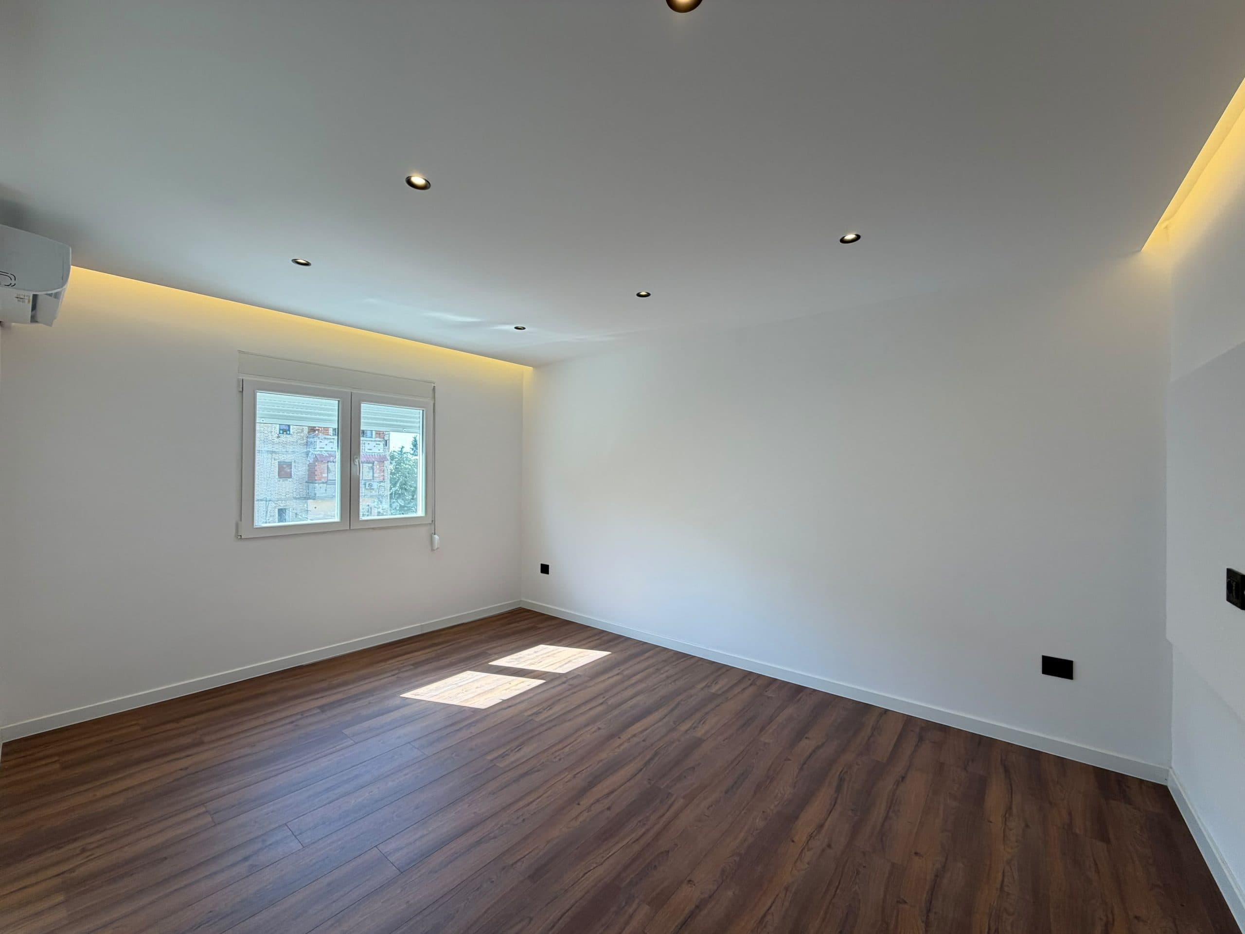 Apartament 1+1 për shitje me hipotekë në Laprakë!