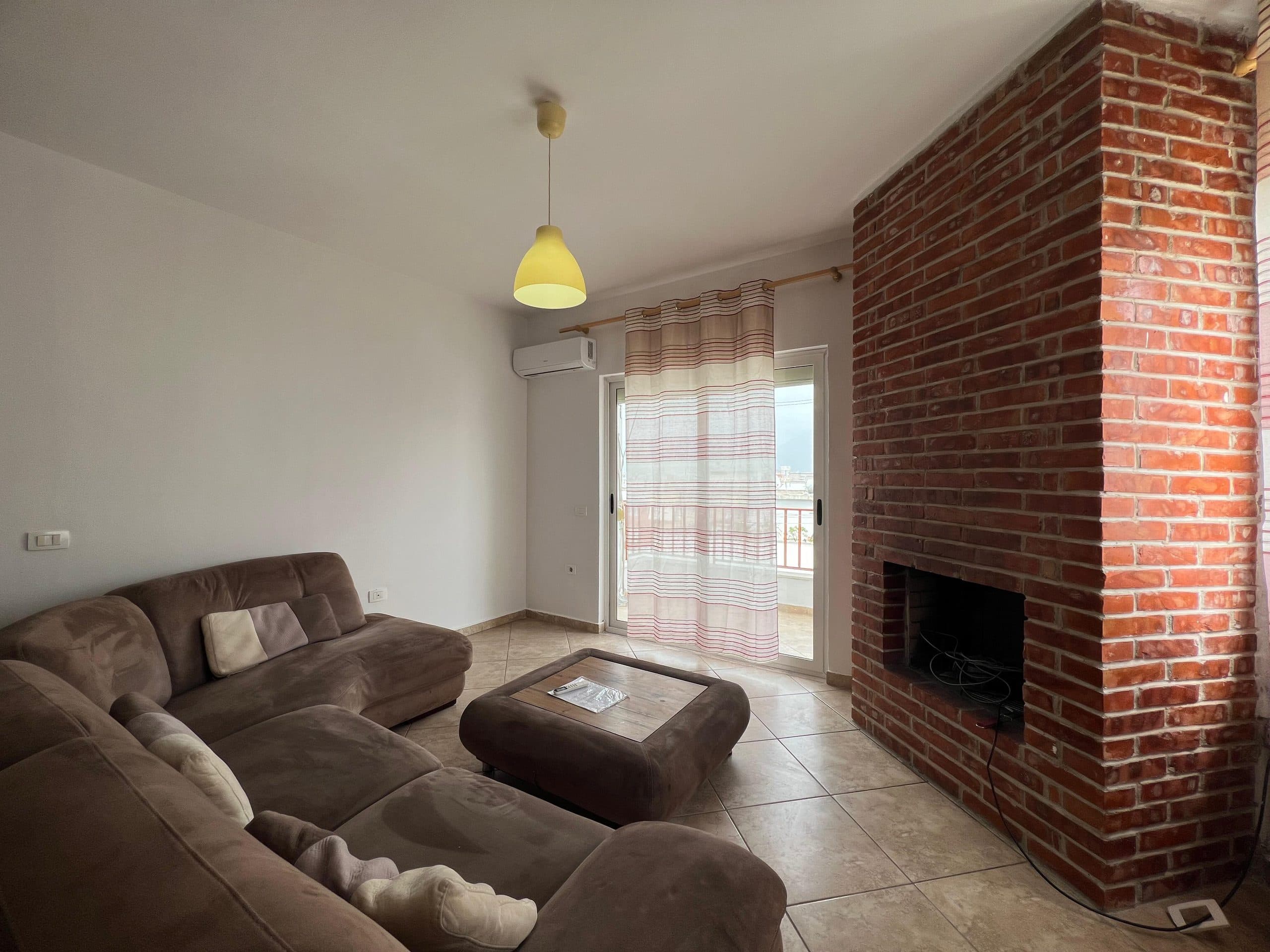 Apartament 3+1+2 për Qera në Yzberisht! 4