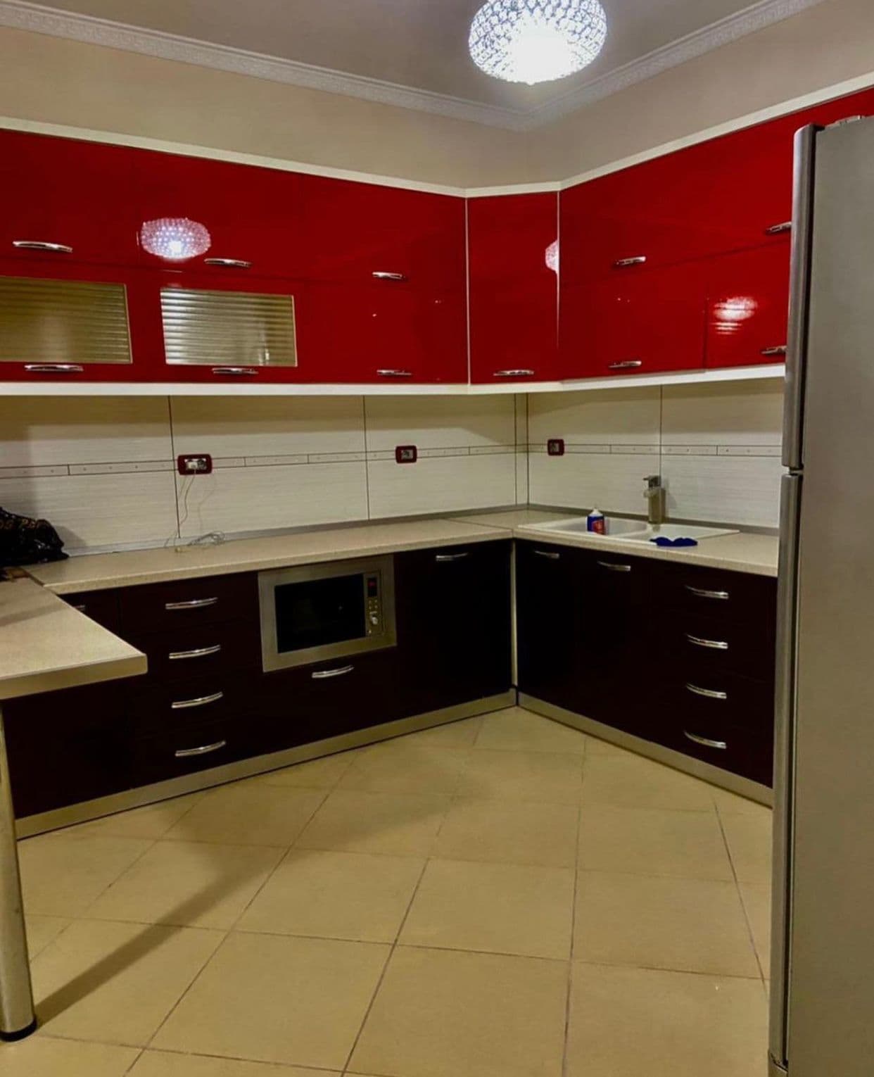 JEPET ME QIRA APARTAMENT 2+1 NË YZBERISHT!