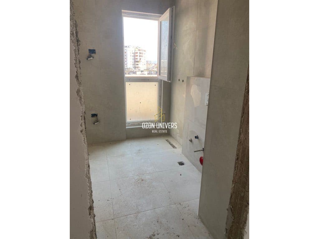 Apartament 1+1 për shitje tek Kompleksi "Aura" , Rruga Dritan Hoxha! 4