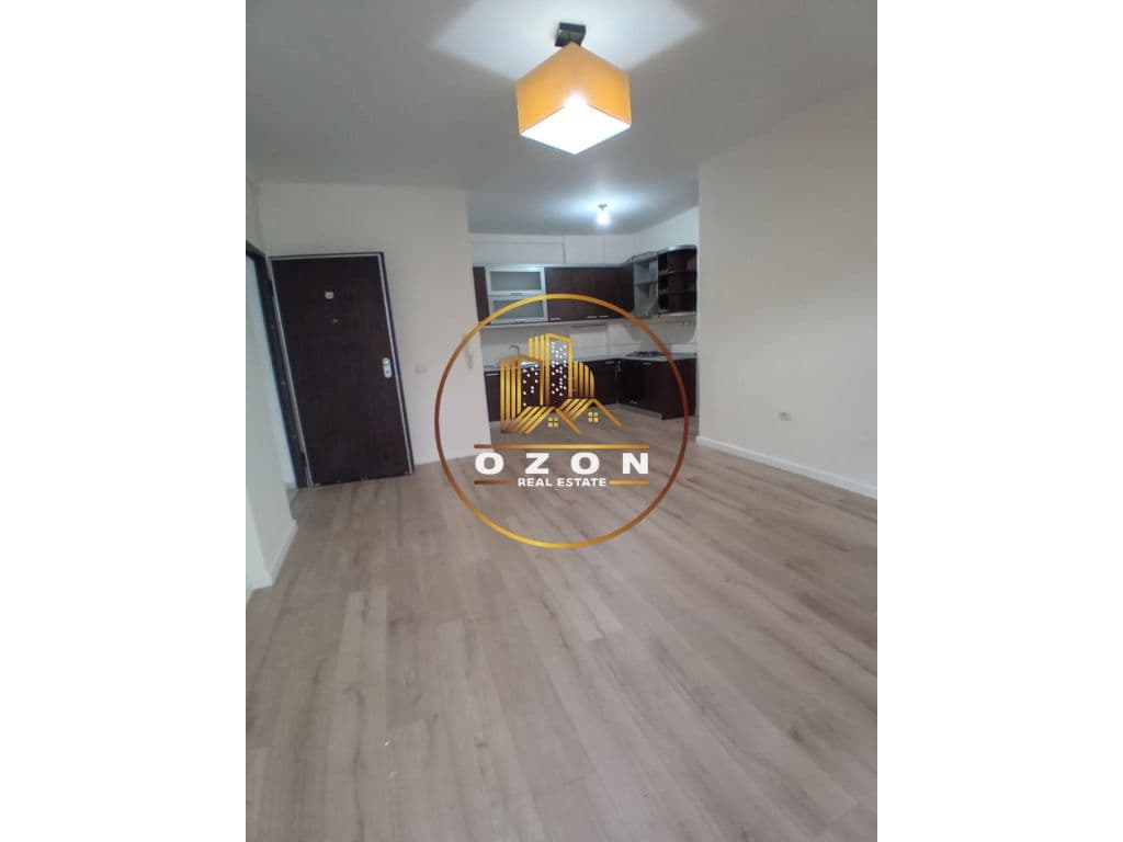 SHITET APARTAMENT 1+1, TEK KODRA E DIELLIT 4