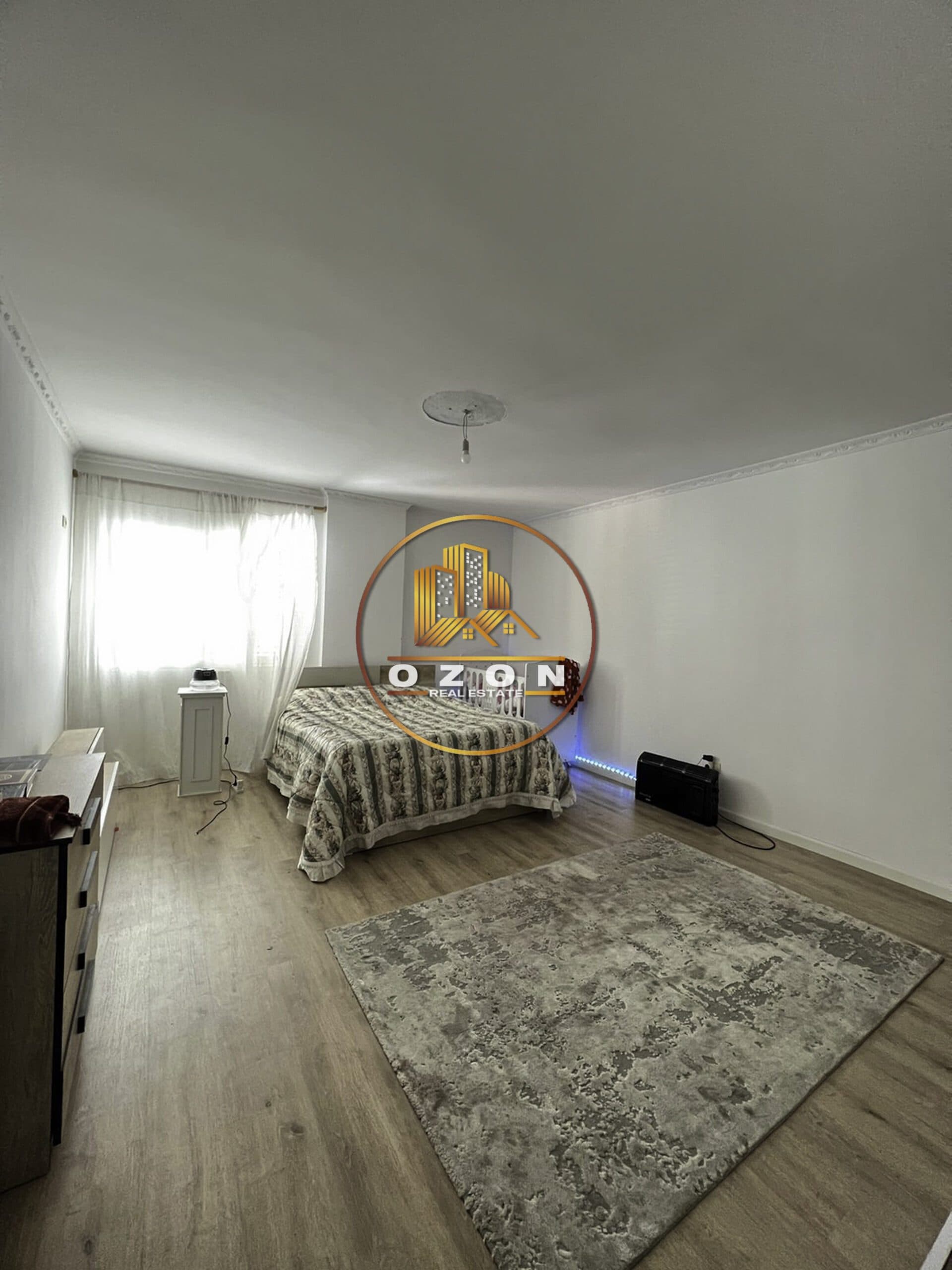 JEPET ME QIRA APARTAMENT 2+1 PER BIZNES, NE MYSLYM SHYR!