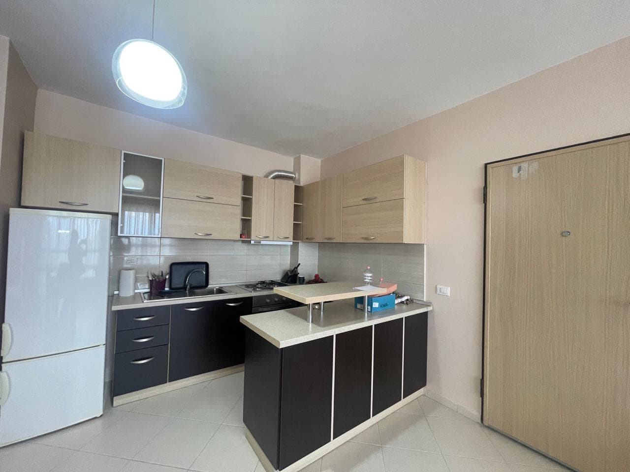 Duplex 2+1+Post Parkimi Për Qira tek Kodra e Diellit! 4