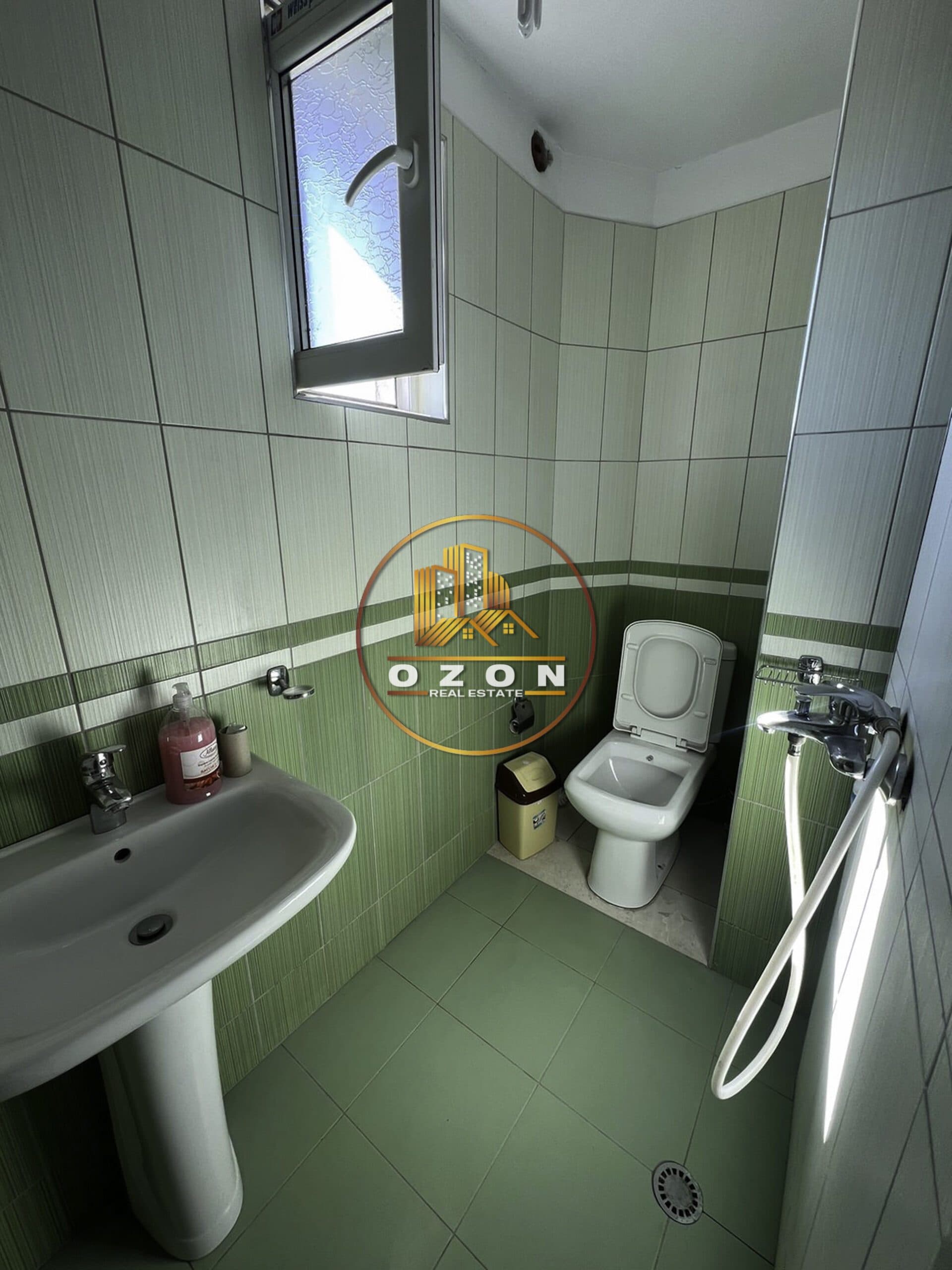 JEPET ME QIRA APARTAMENT 2+1+2, TEK KUPOLA NE LAPRAKE! 3
