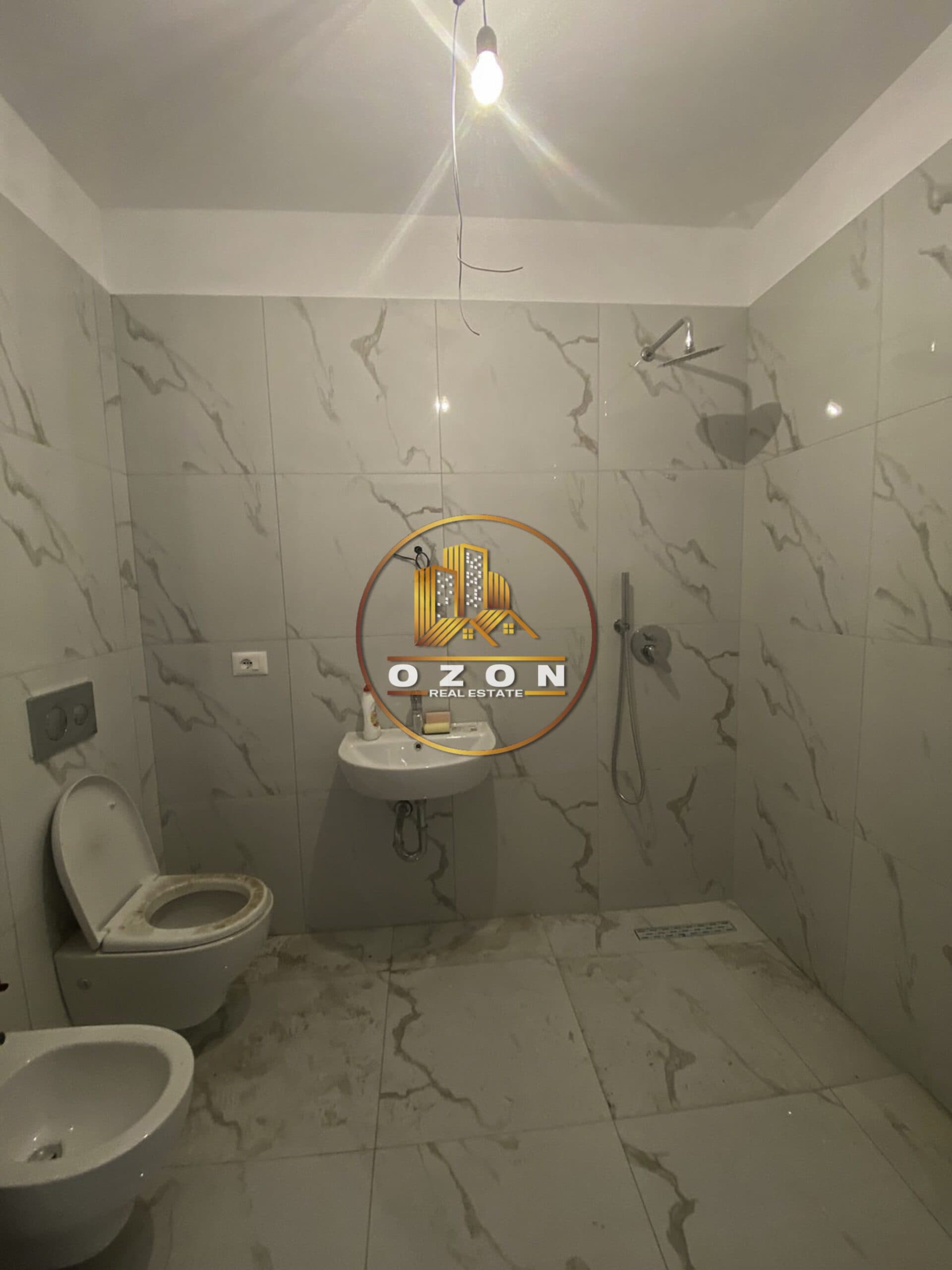 JEPET ME QERA APARTAMENT 2+1+2 TEK KOMPLEKSI ZIRKON ! 2