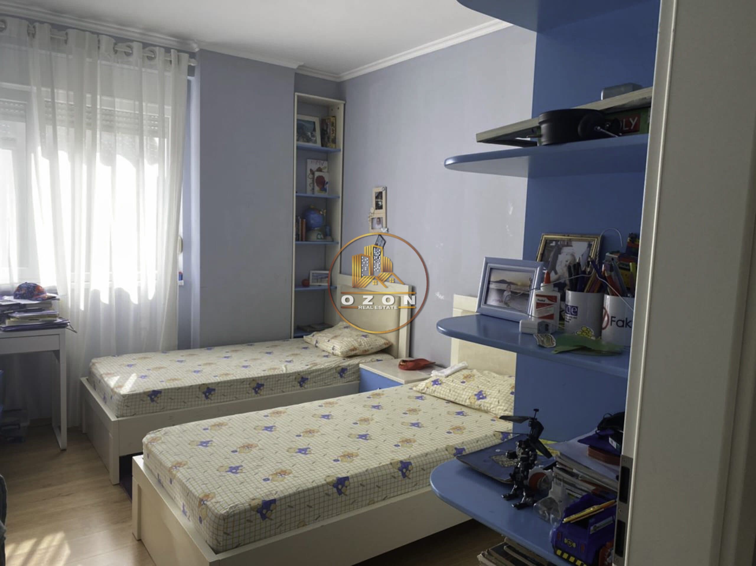 JEPET ME QERA APARTAMENT 2+1 .ADRESA : KOMPLEKSI KONTAKT !