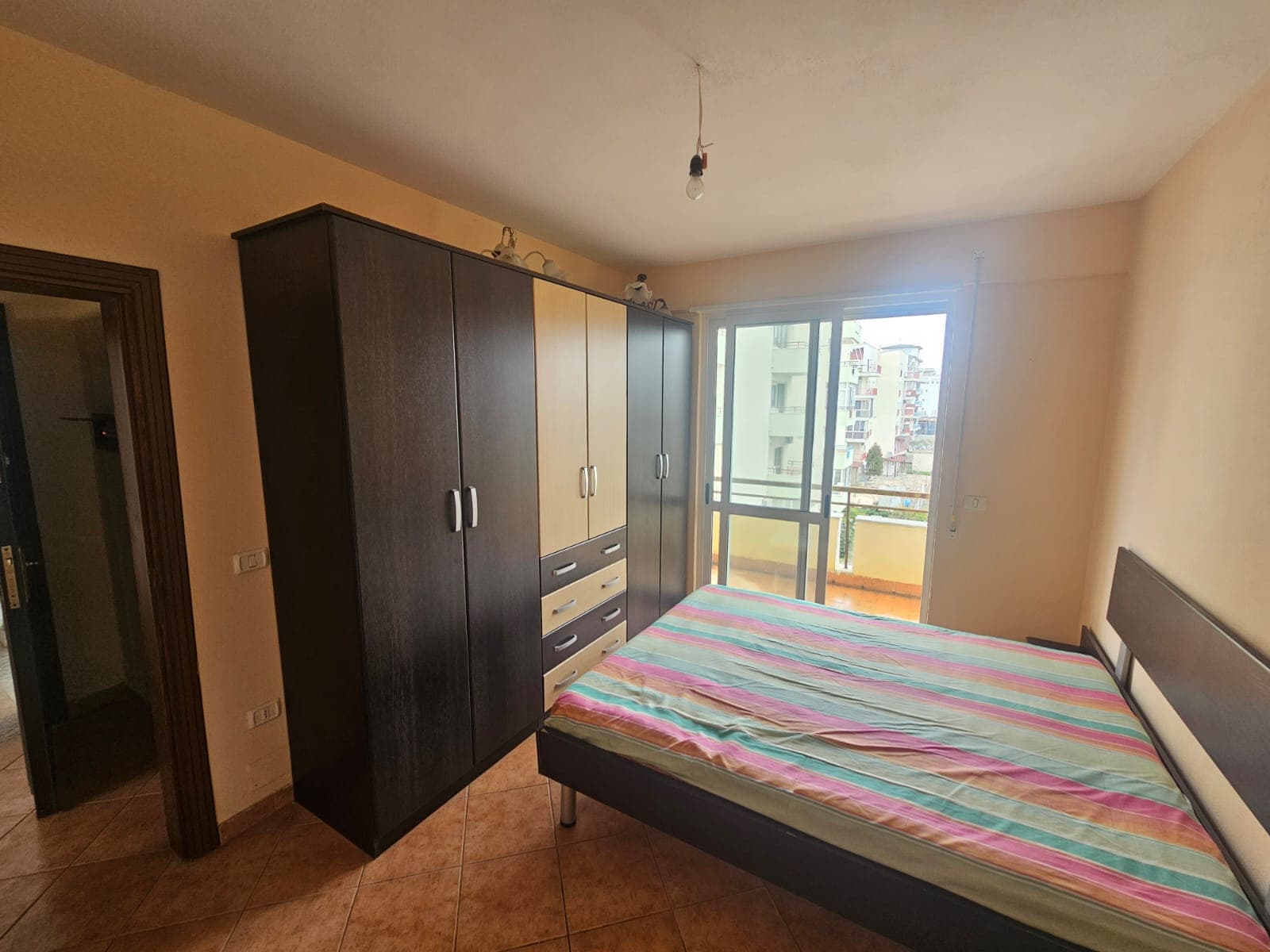 Shitet Apartament 1+1 në Mali i Robit, Golem 4