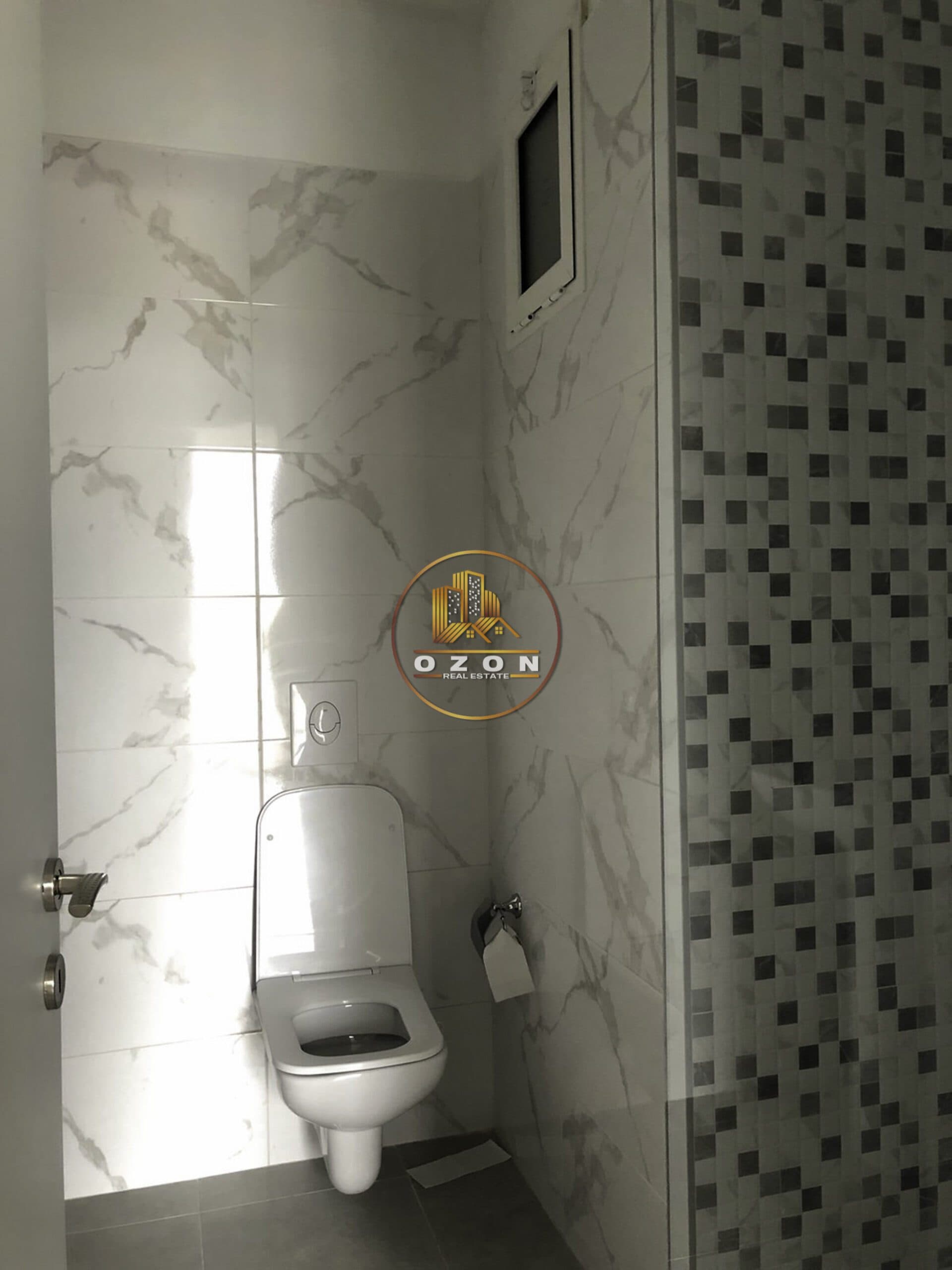 JEPET ME QERA APARTAMENT 2+1 PER BANIM/BIZNES ,FABRIKA E MIELLIT !