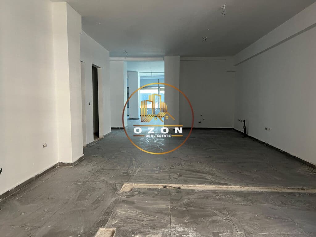 Ambient Komercial, për Qira tek Rruga e Dibrës! 2