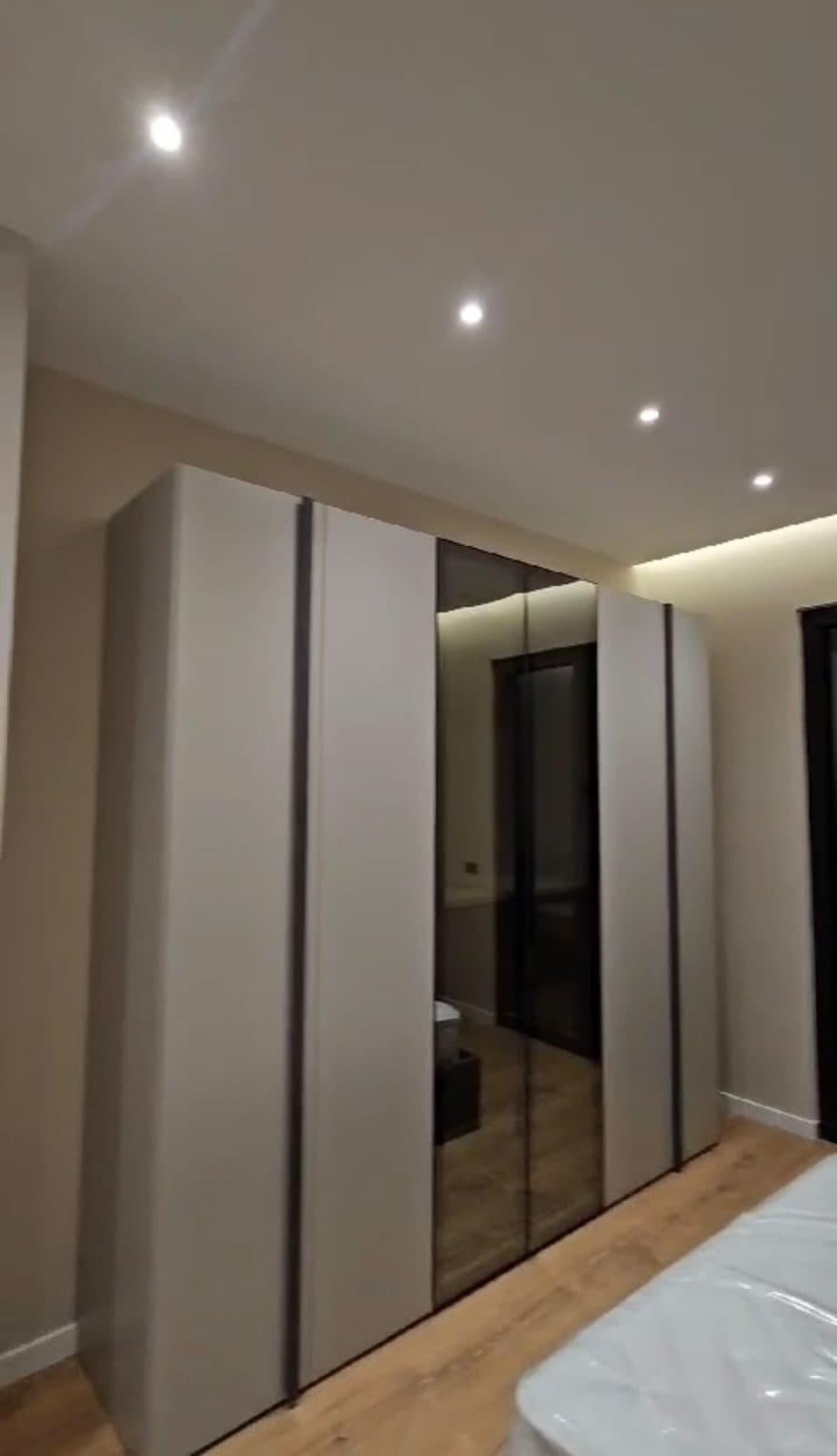 Apartament modern 2+1+2+Parking tek Kompleksi Delijorgji, Rruga e Kavajës! 3