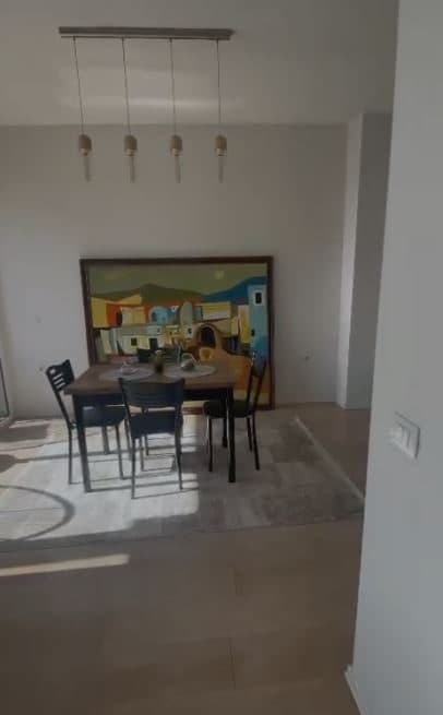 Apartment 2+1+2 për Qira tek Rruga e Kosovarëve! 4