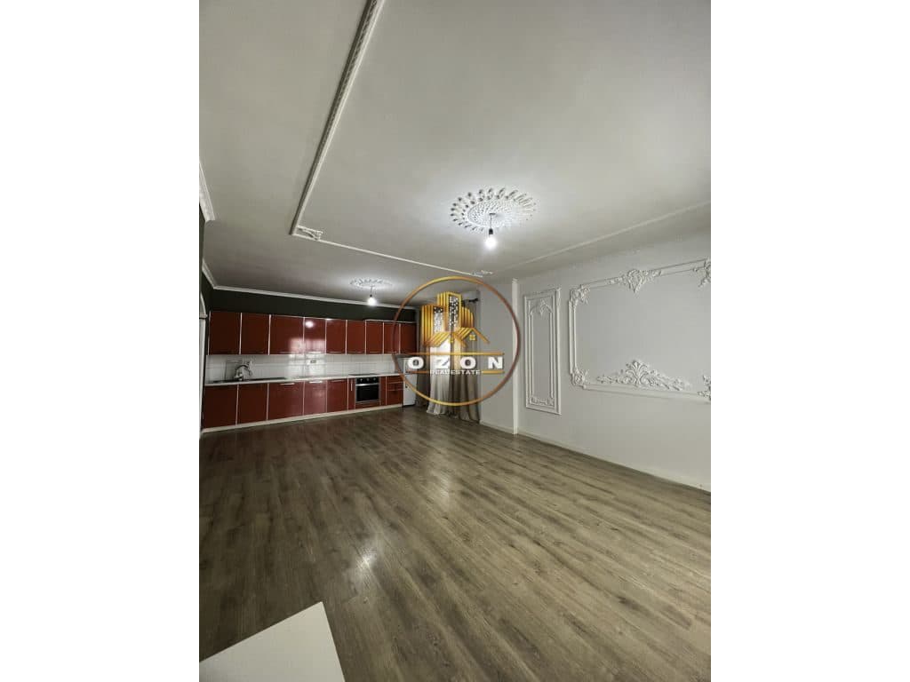 JEPET ME QIRA APARTAMENT 2+1 PER BIZNES, NE MYSLYM SHYR!