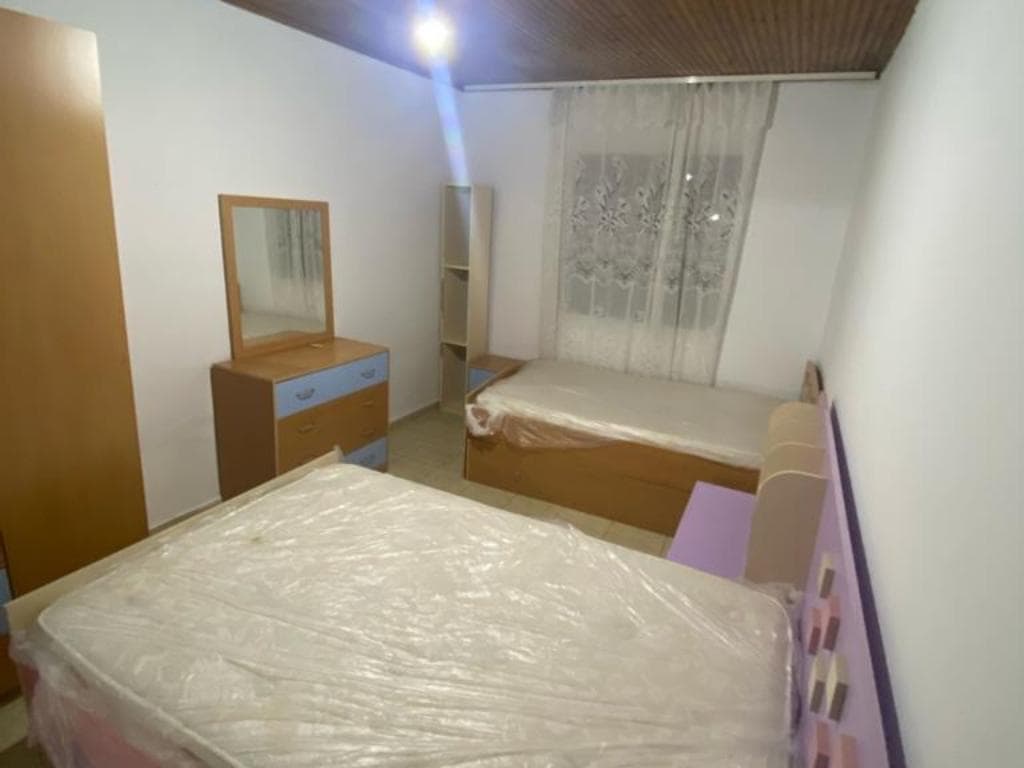 Jepet Duplex 1+1 Me Qira Tek Rruga Durresit! 2