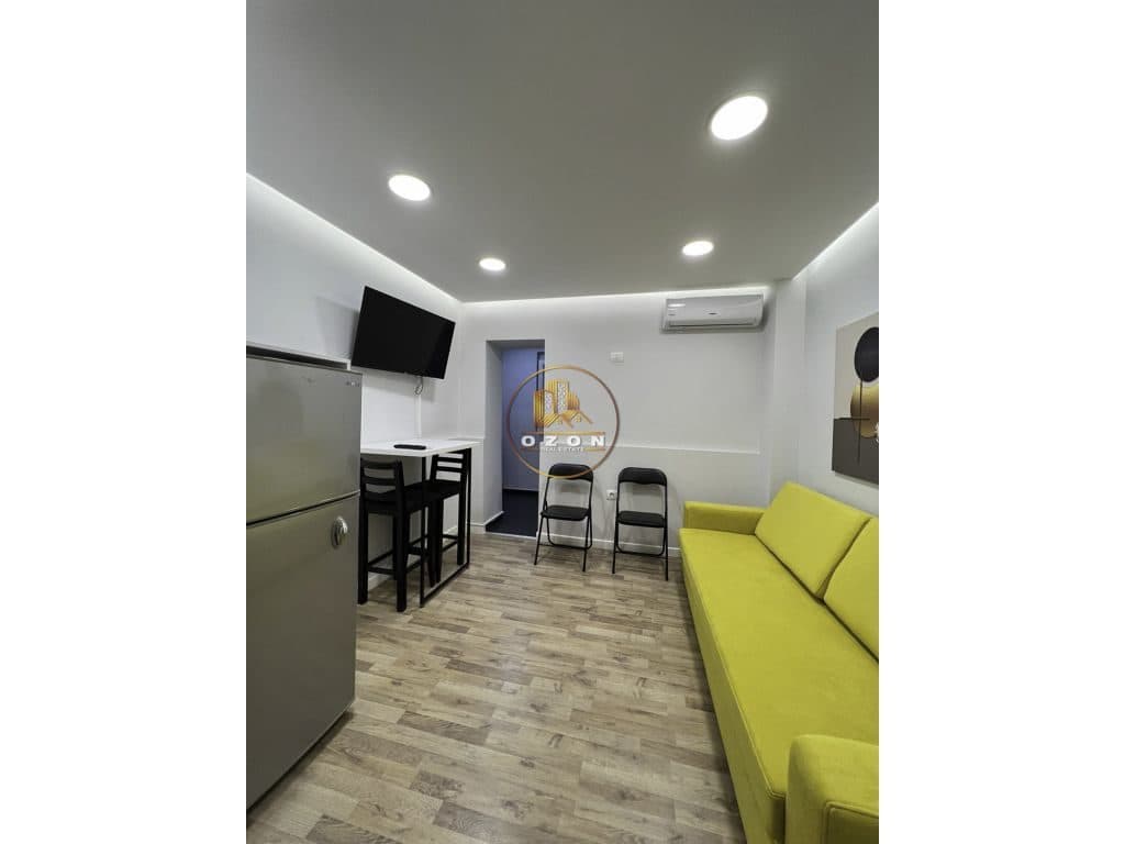 JEPET ME QERA APARTAMENT 1+1 STADIUMI DINAMO ! 2