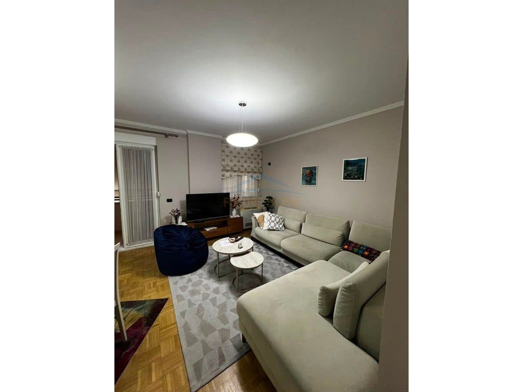 Qera , Apartament 2+1 , Sheshi Willson , Tirane 2