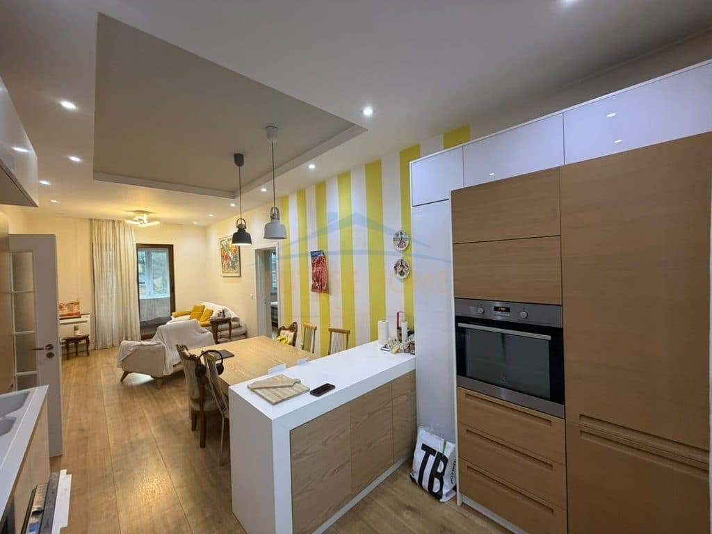 Qera, Apartament 2+1, Myslym Shyri, Tirane 3