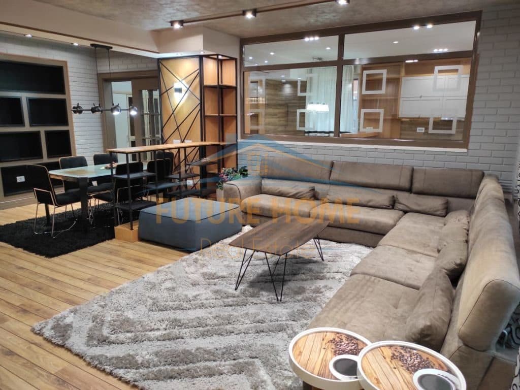 Shitet , Apartament 2+1, Myslym Shyri, Tiranë 3