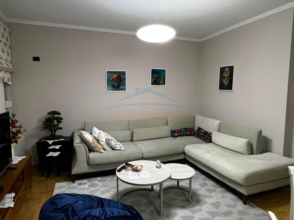 Qera , Apartament 2+1 , Sheshi Willson , Tirane