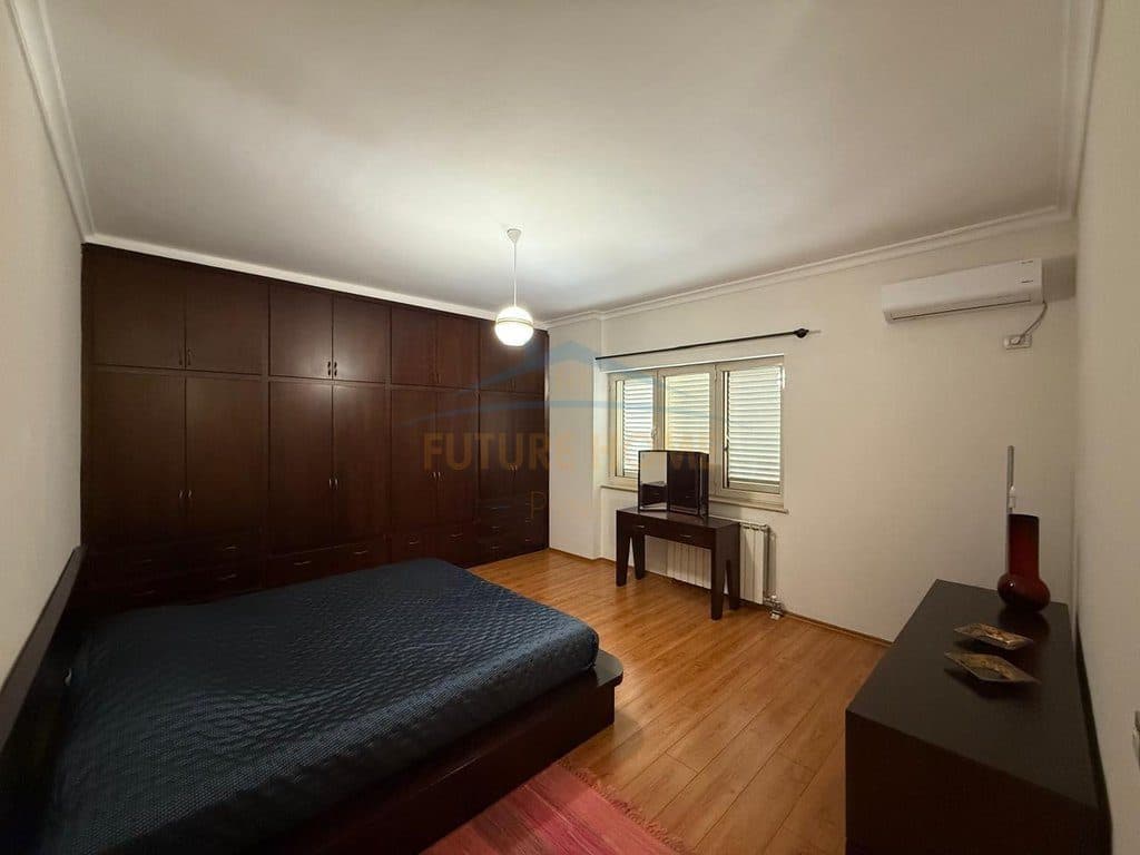 Qera, Apartament 2+1, Blloku, Tiranë. 4
