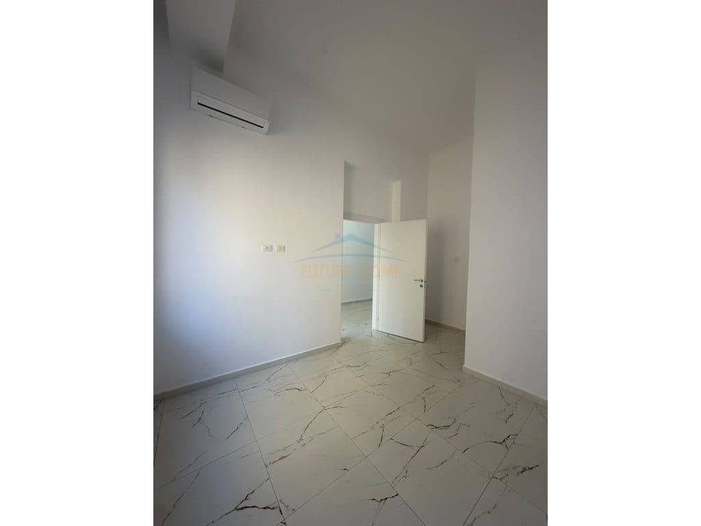 Qera , Apartament 2+1 , Donika center , Tirane