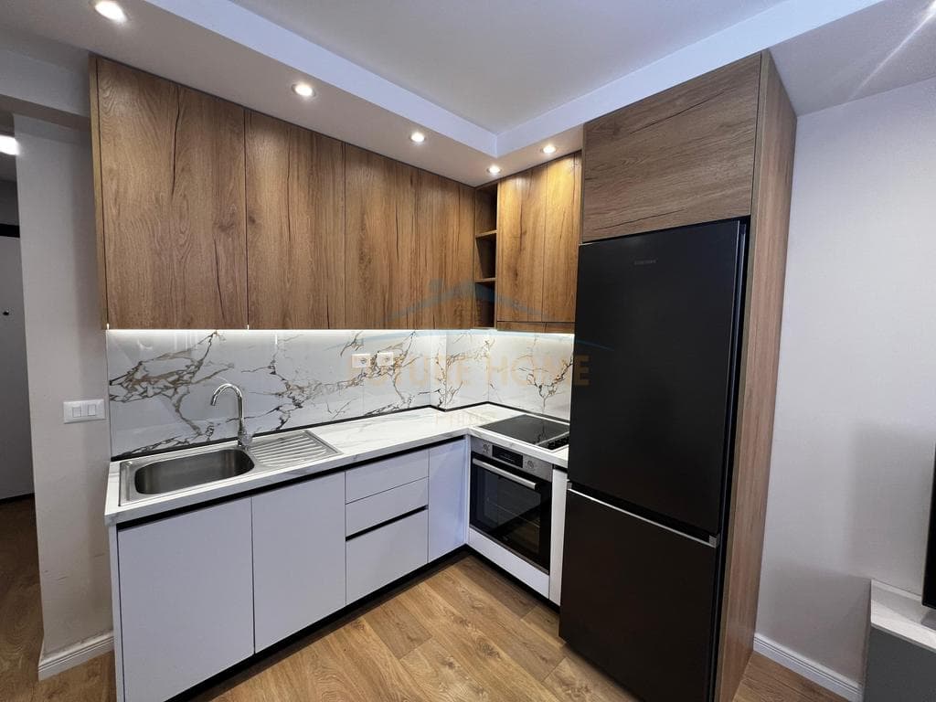 Qera , Apartament 1+1 , Blloku , Tirane 4
