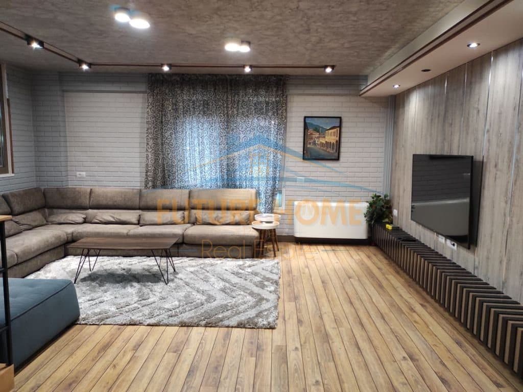 Shitet , Apartament 2+1, Myslym Shyri, Tiranë 2