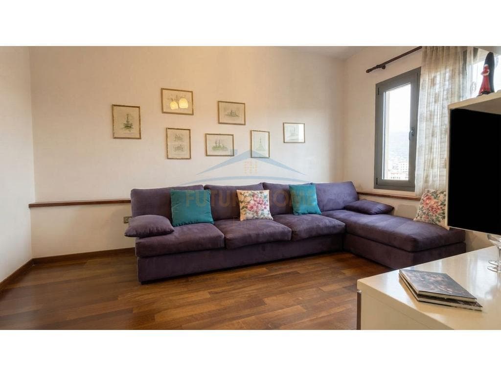 Qera , Apartament 2+1 , Pazari i Ri , Tirane