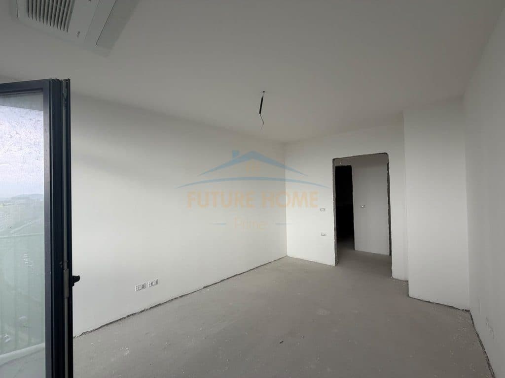 Shitet, Apartament 2+1+2+ Post Parkimi, Lake View Residence, Tiranë. 4