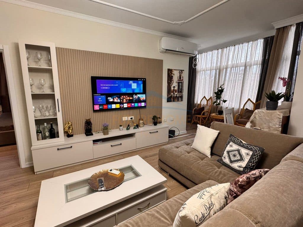Qera , Apartament 3+1+2, Bulevardi B.Curri , Tirane 2