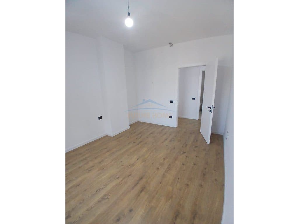 Shitet , Apartament 2+1 , Paskuqan , Tirane 3
