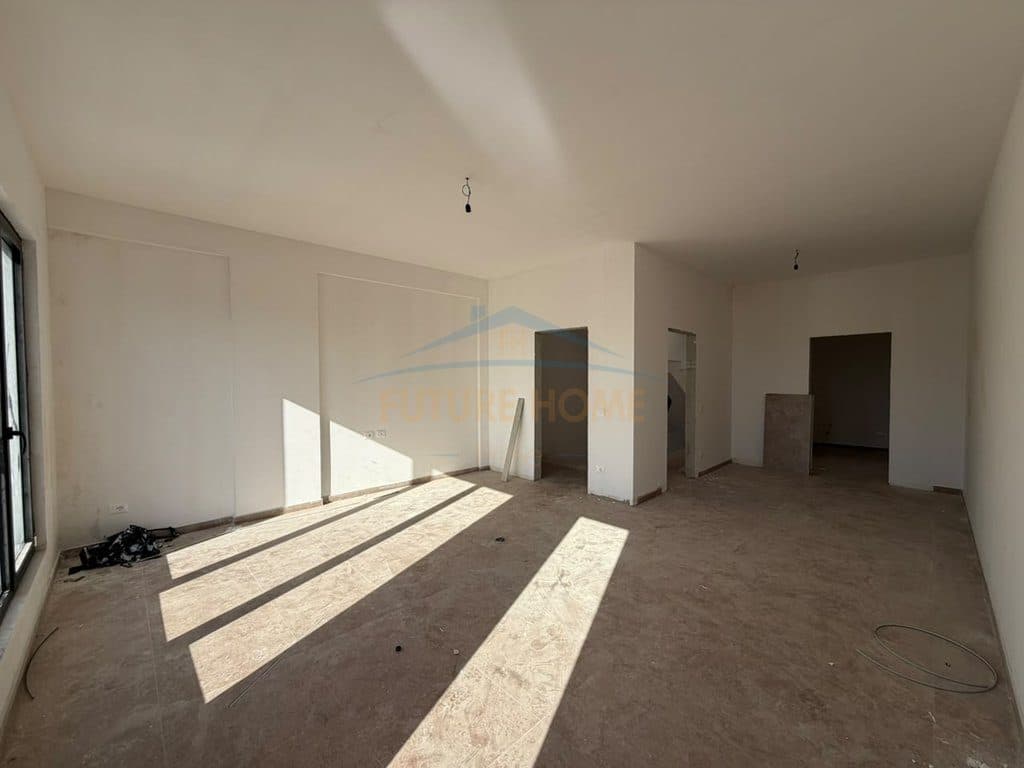 Shitet , Duplex , Piccadilly Residence , Lunder , Tirane 4