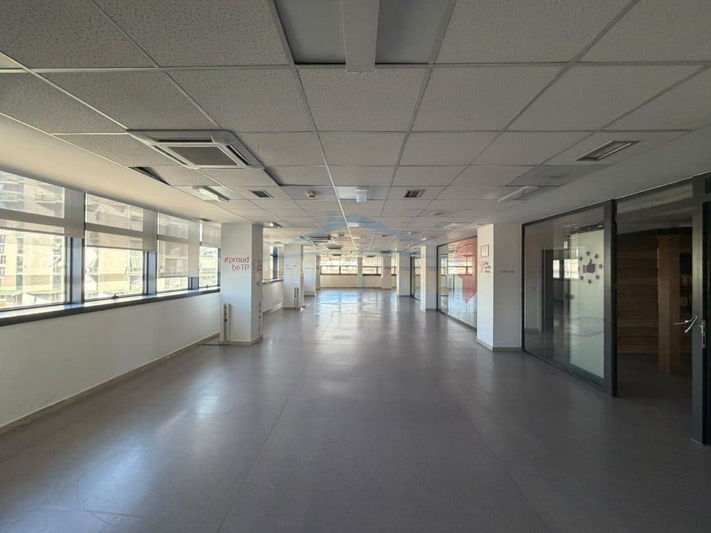 QERA AMBIENT BIZNESI – QENDËR, TIRANË
