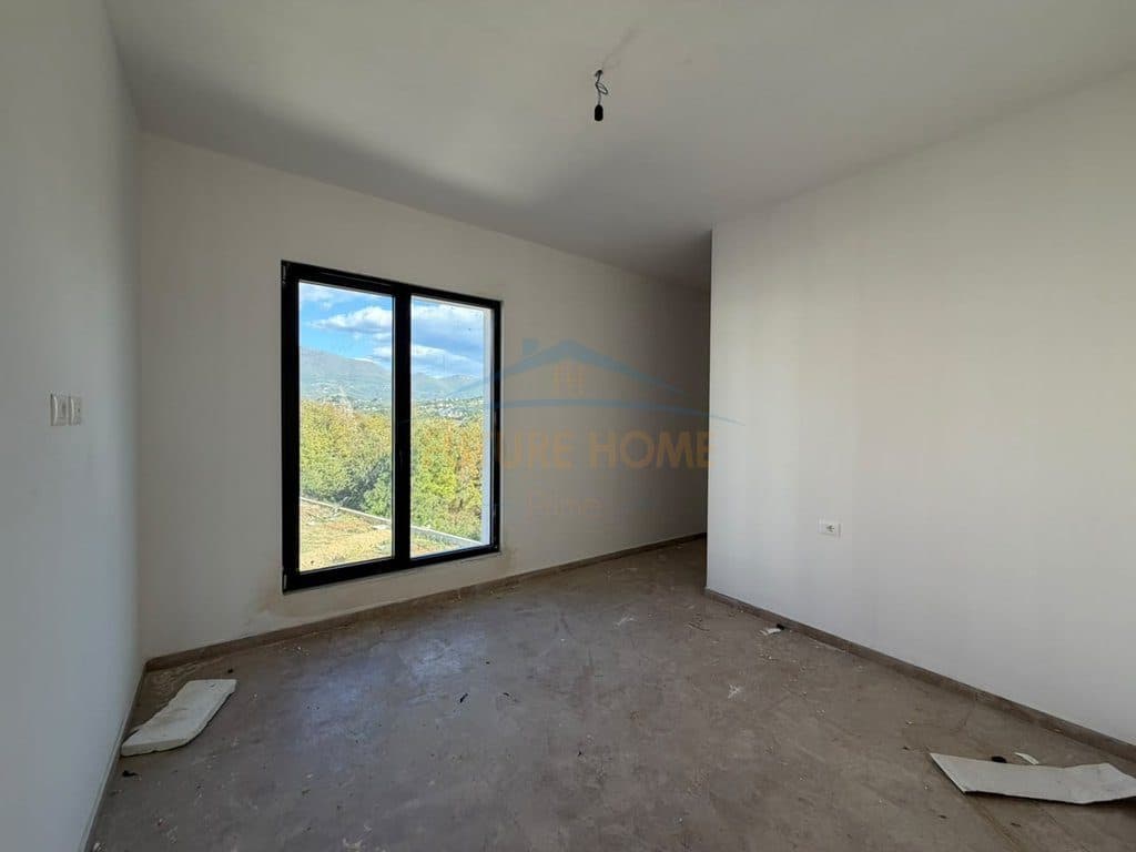 Shitet , Duplex , Piccadilly Residence , Lunder , Tirane 2