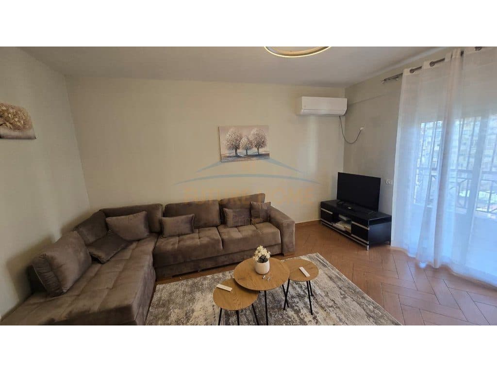 Shitet , Apartament 2+1+2 , Selvia , Tirane 2