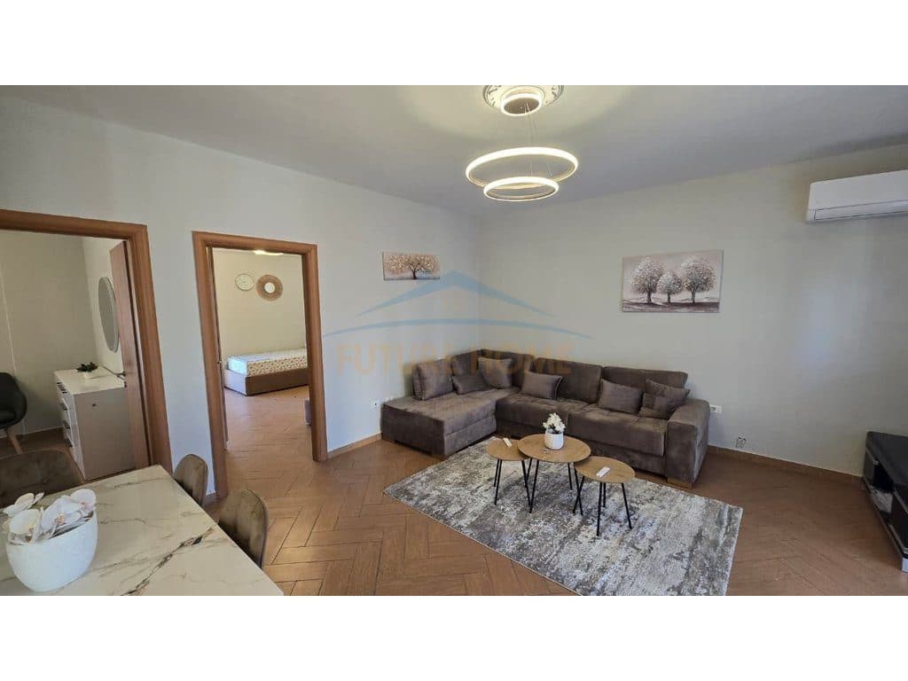 Shitet , Apartament 2+1+2 , Selvia , Tirane