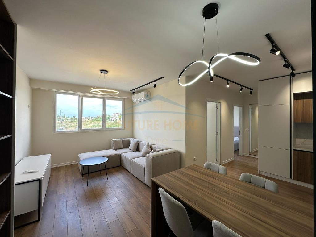 Shitet, Apartament 2+1, Shkoze, Tiranë. 4
